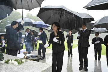 제10대 거제시의회 의원 충혼탑 참배
