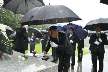 제10대 거제시의회 의원 충혼탑 참배