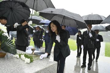 제10대 거제시의회 의원 충혼탑 참배