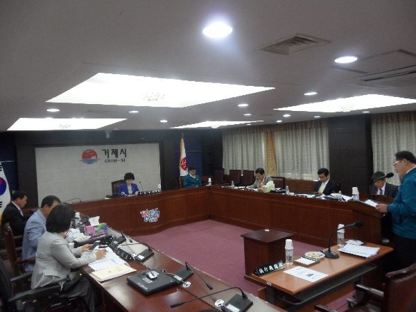 총무사회위원회 조례안 심사 