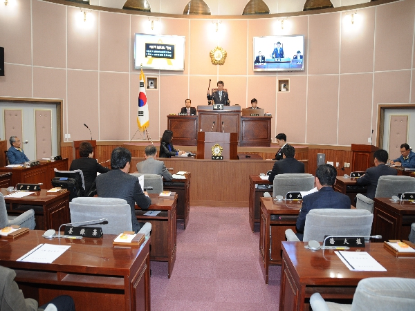 제166회 거제시의회 임시회 개회