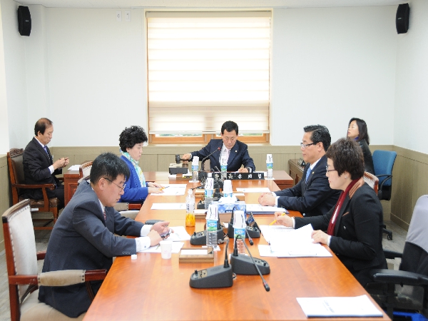 제166회 의회운영위원회 개회