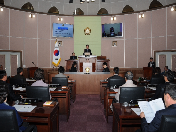 제174회 임시회 개회