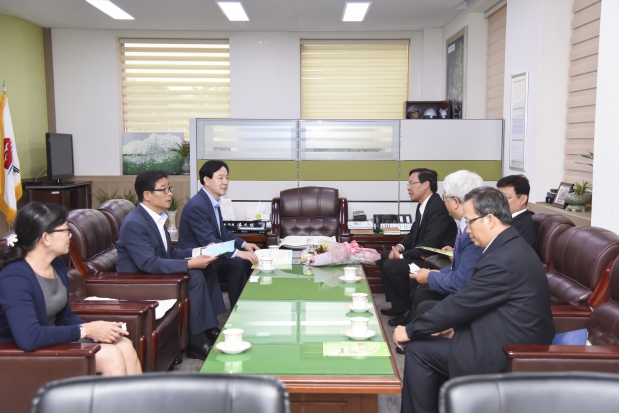 베트남 벤쩨성 지도자 견학 방문