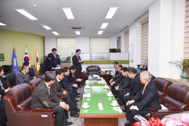 야메시의회 의장단 방문