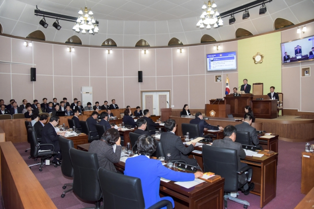 제206회 거제시의회 임시회 제2차 본회의