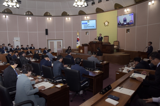 제211회 거제시의회 임시회 제1차 본회의 개회