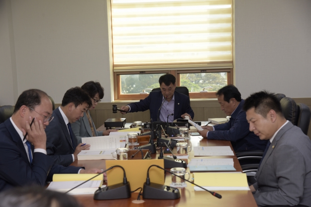  제211회 거제시의회 임시회 운영위원회