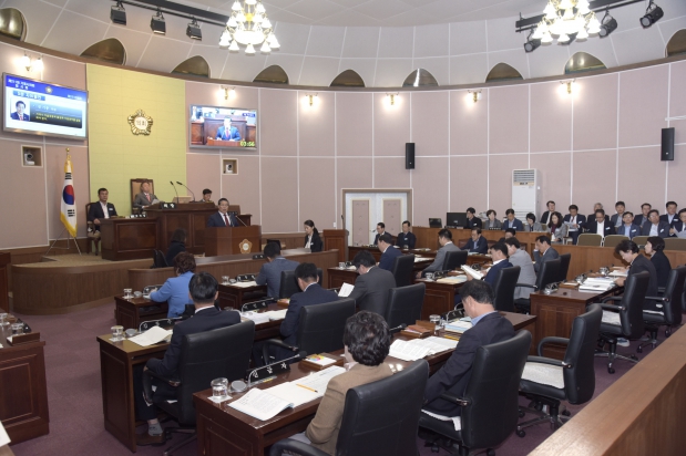 제211회 임시회 제3차 본회의